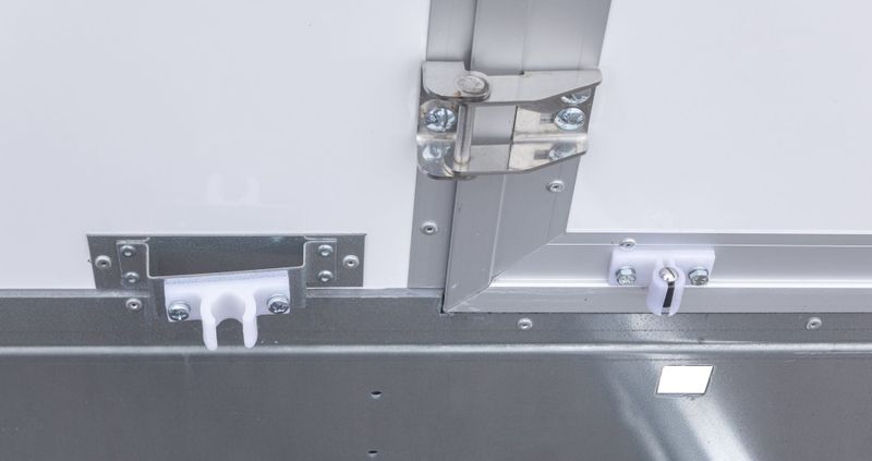 Tiki Mannskapsvogn OP320-R/WC